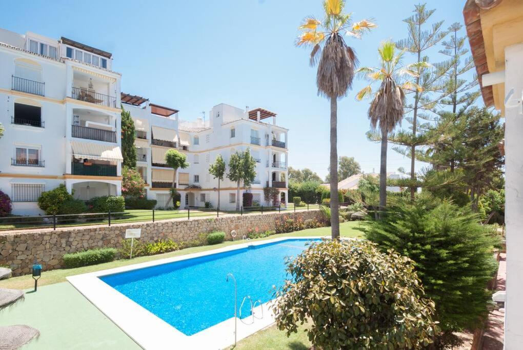 Apartamento Con Piscina Cerca Del Golf En Atalaya - Atalaya Del Golf 31 Estepona Eksteriør bilde